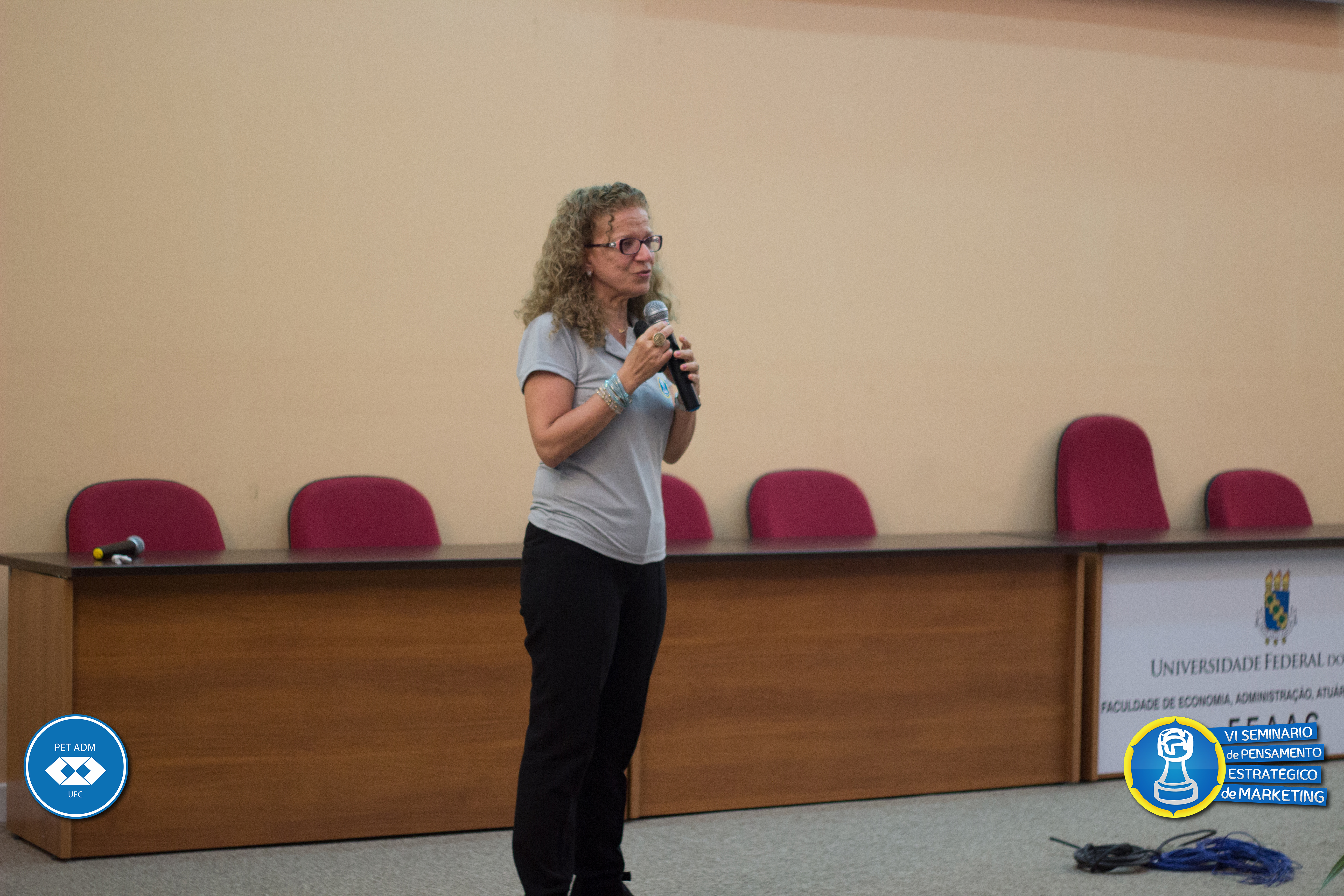 Palestra Profa. Cláudia Buhamra