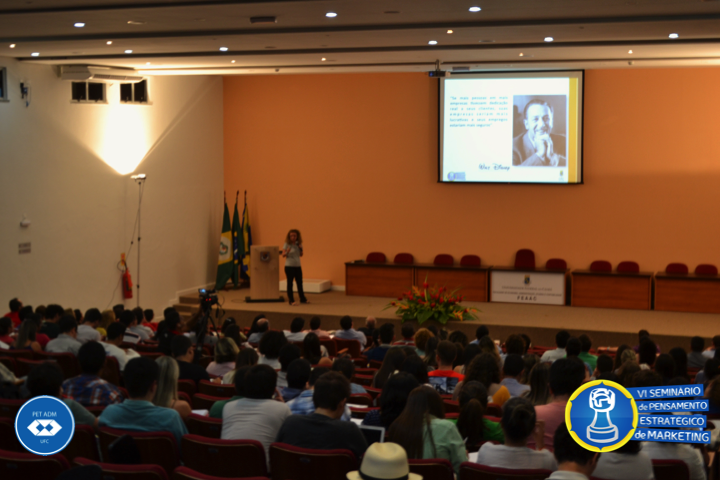 Palestra Profa. Cláudia Buhamra